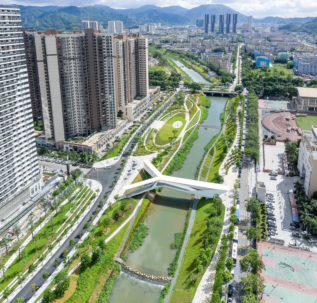 中建发展1.jpg 中建发展1.jpg