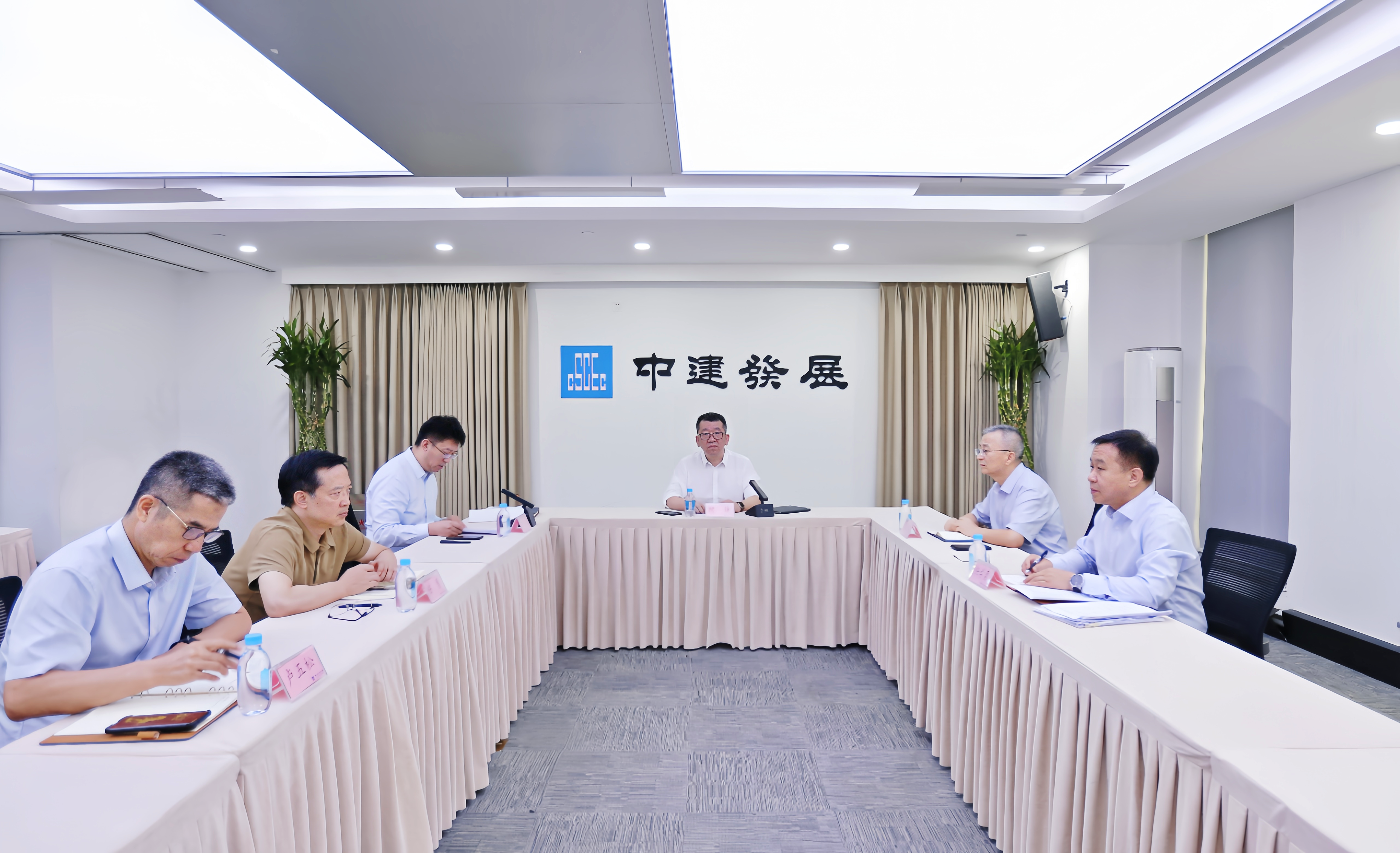微信图片_20260828181521_42_281_副本.png 微信图片_20260828181521_42_281_副本.png